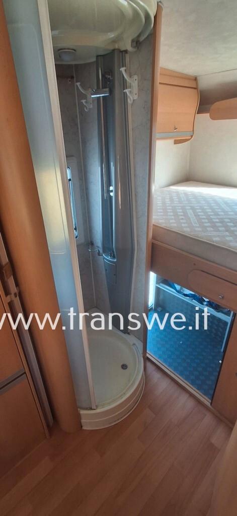 Elnagh Super D112G mansardato con ampio garage in coda