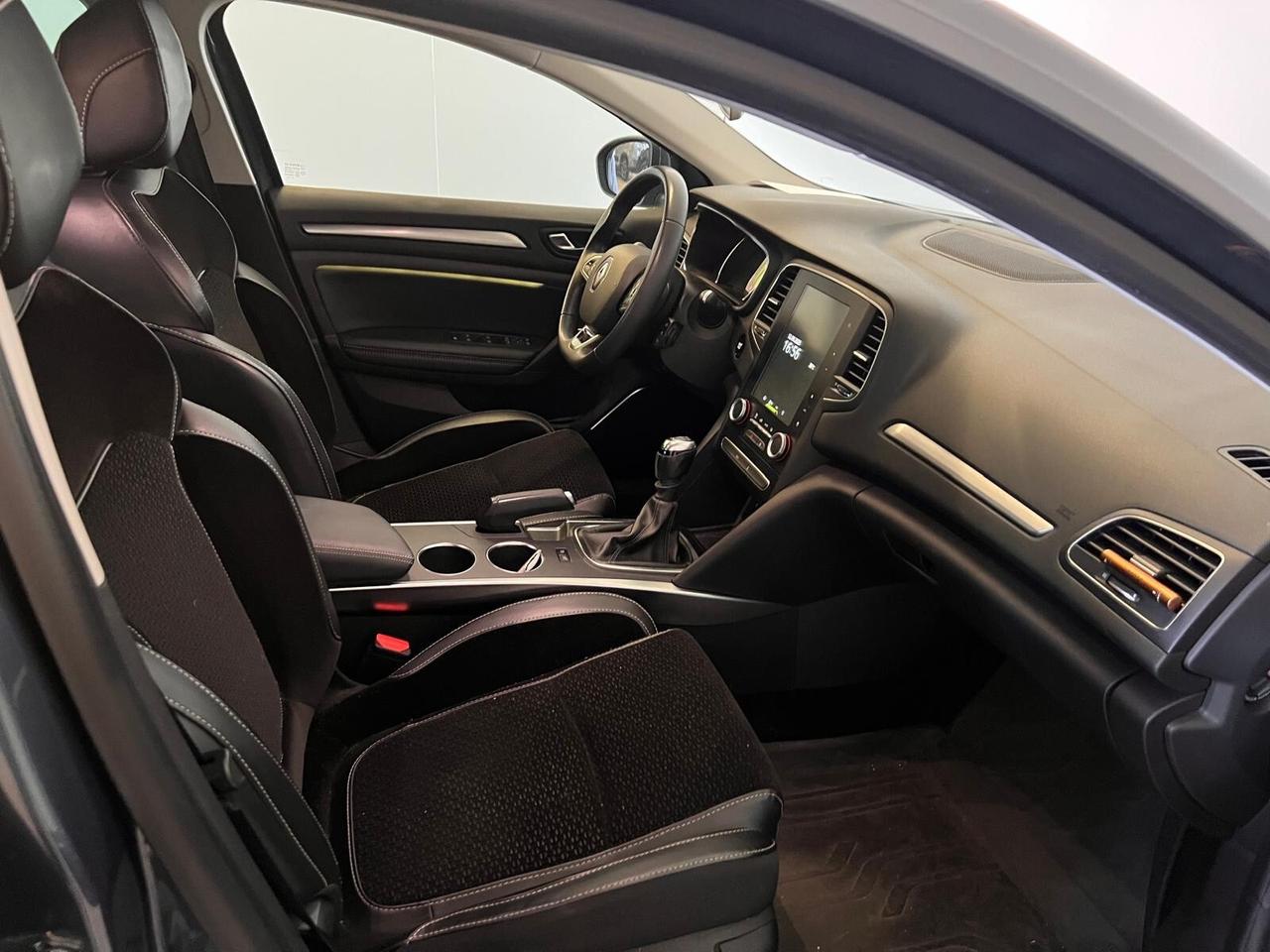 Renault Megane Mégane Sporter 1.6 dCi 130 CV Energy Intens