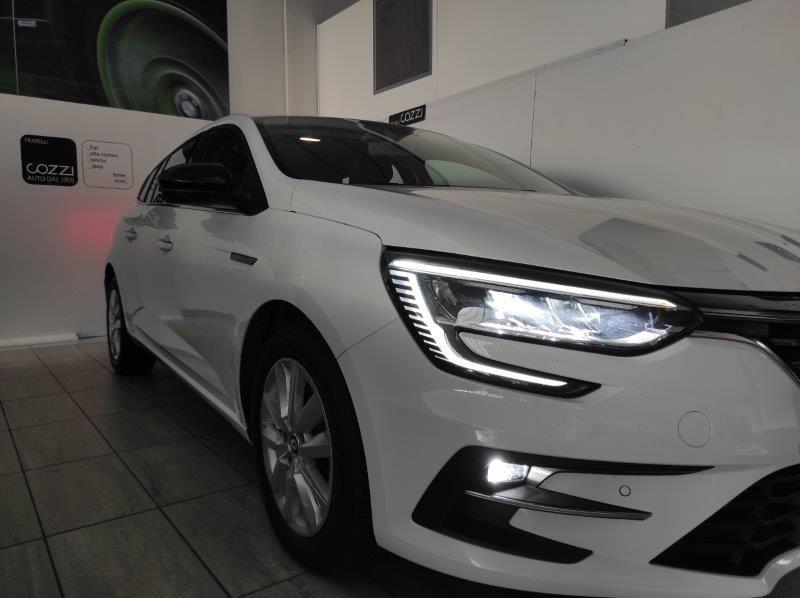 RENAULT Mégane 4ª serie - Mégane Sporter Blue dCi 115 CV EDC Equilibre