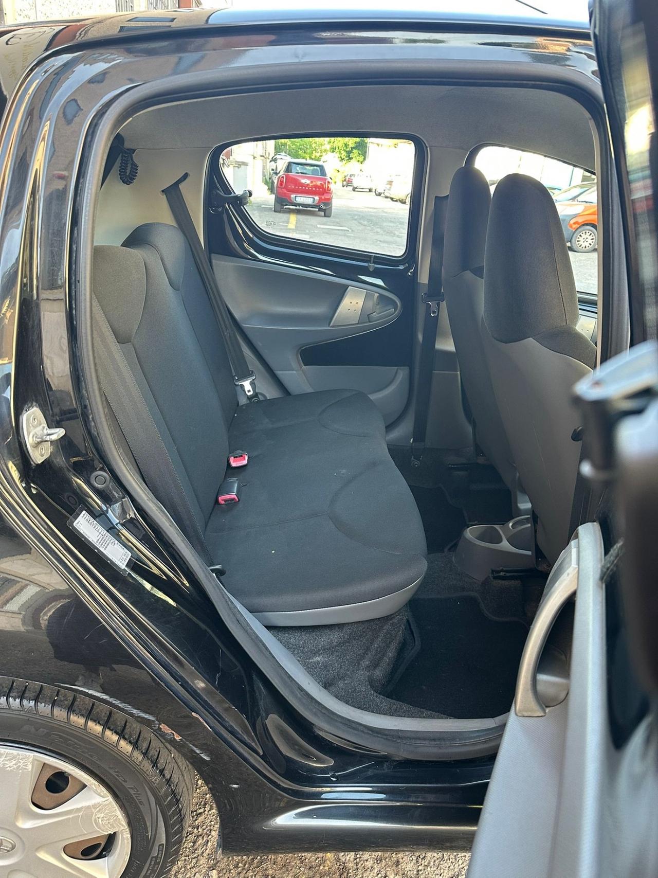 Toyota Aygo 1.0 12V VVT-i 5 porte Sol Connect