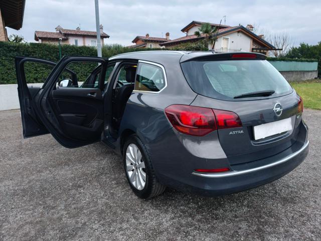 OPEL Astra 1.7 CDTI Sw Cosmo ( TAGLIANDATI )