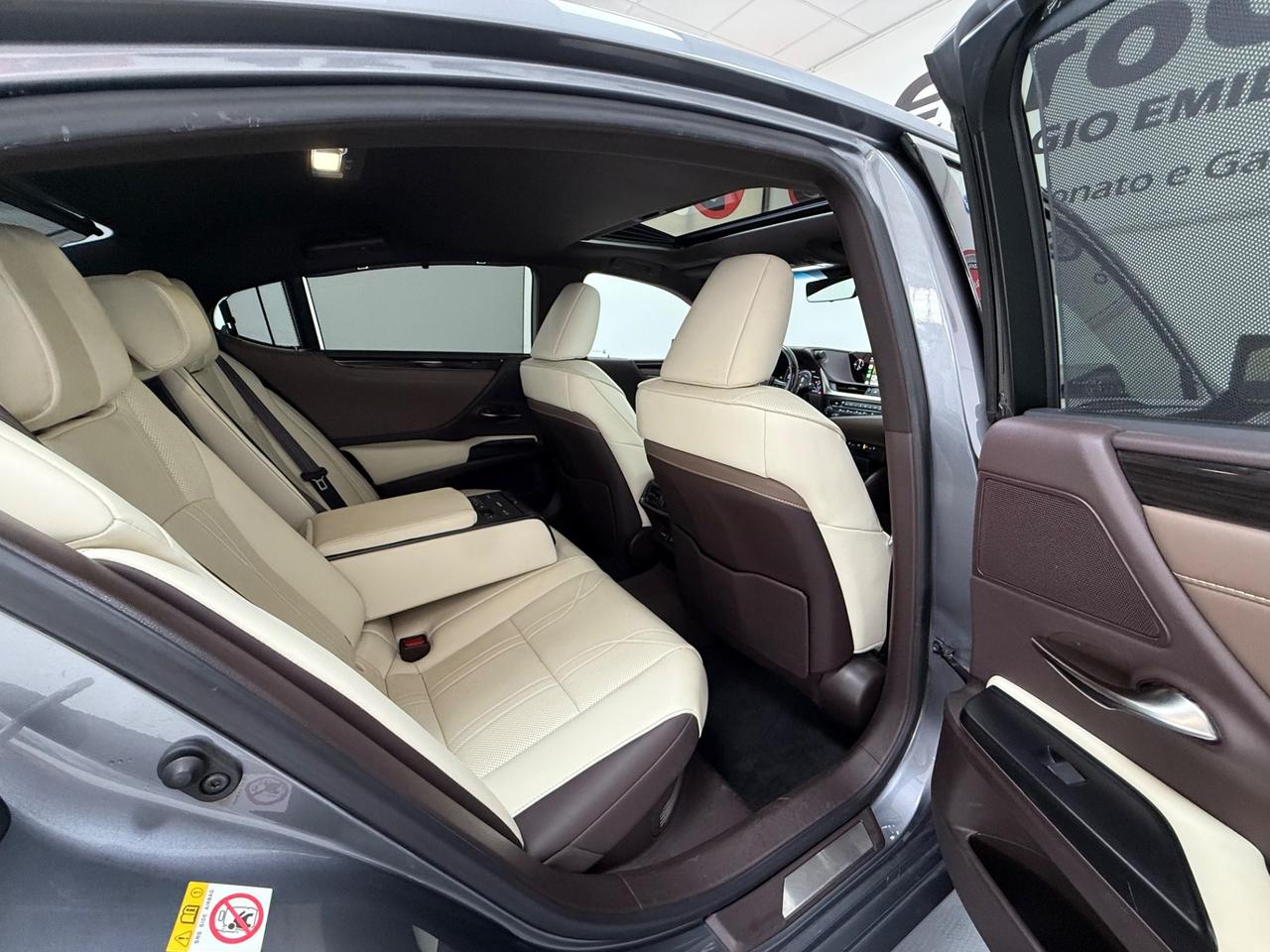 Lexus ES 300 2.5 Hybrid 218CV Tot Luxury 09/2019 Euro 6D