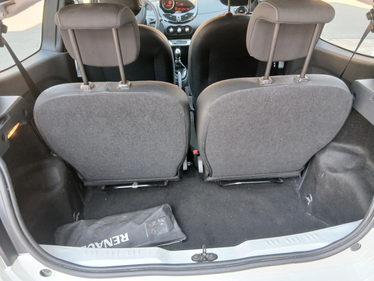 Renault Twingo 1.2 night & day unico prop tua a € 158 mese