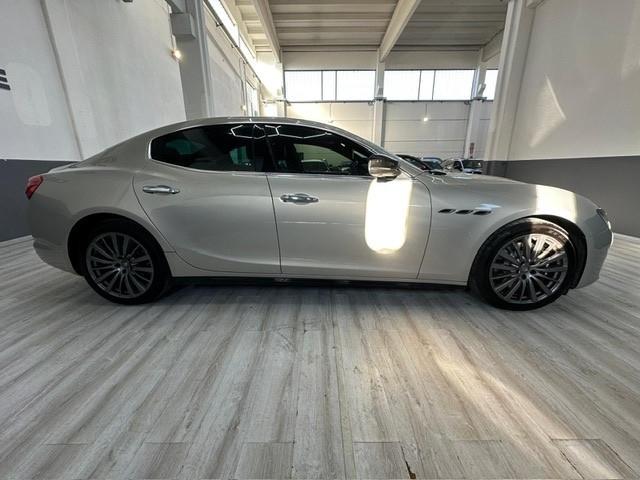 Maserati Ghibli V6 430 CV Q4 Granlusso
