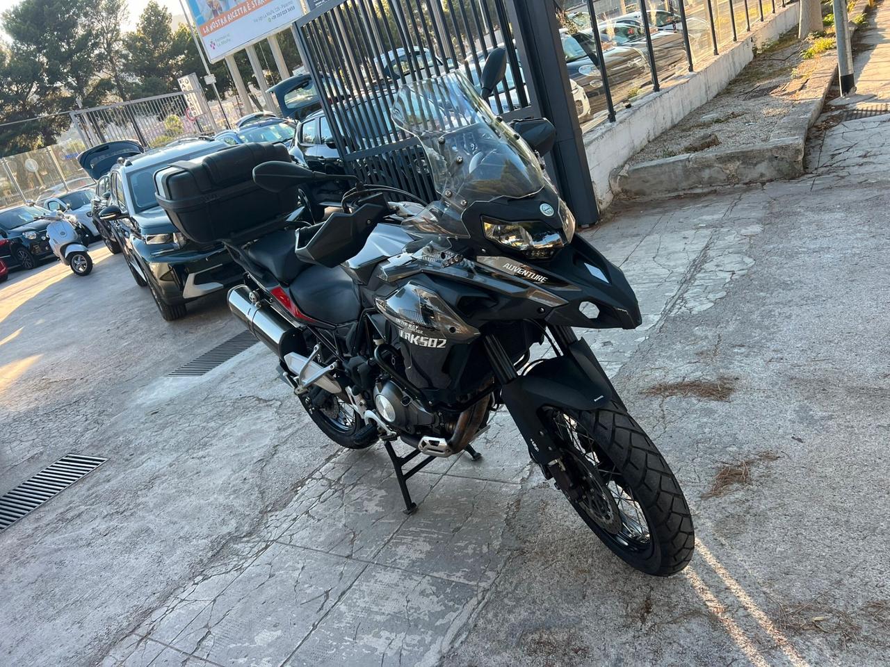 Benelli TRK 502