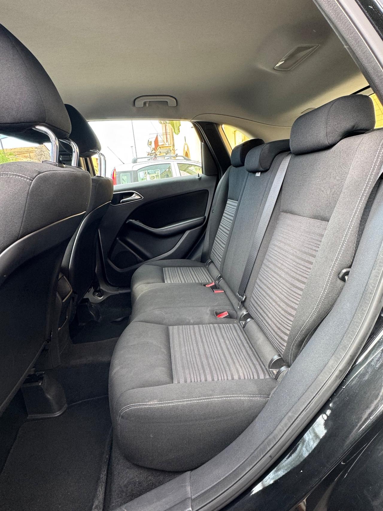 Mercedes-benz B 180 CDI BlueEFFICIENCY Executive