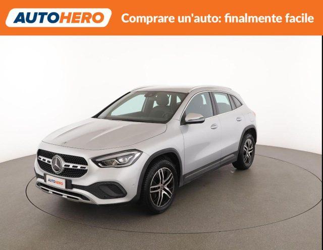 MERCEDES-BENZ GLA 200 d Automatic Premium