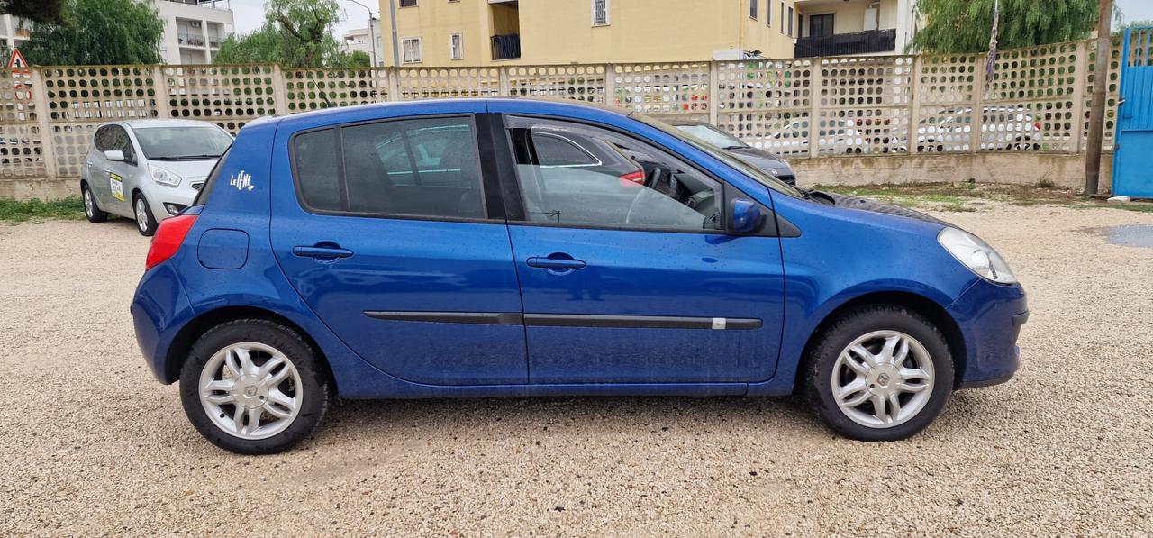 Renault Clio 1.2 16V TCE 100CV 5 porte Le Iene