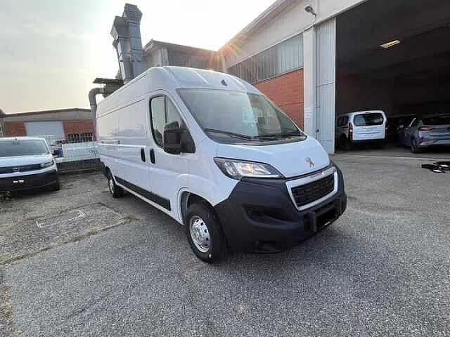 Peugeot Boxer 35q 2.2 BlueHDi 140cv L3H2 KM ZERO