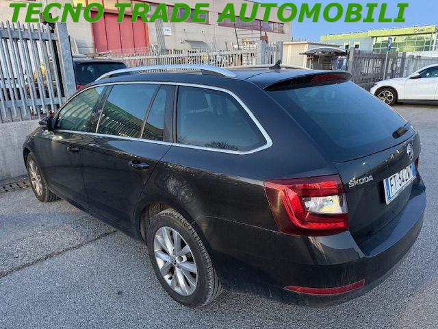 SKODA Octavia 1.6 TDI CR 115 CV DSG Executive