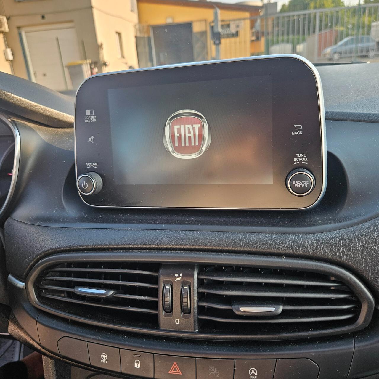 Fiat Tipo 1.6 Mjt S&S SW Lounge