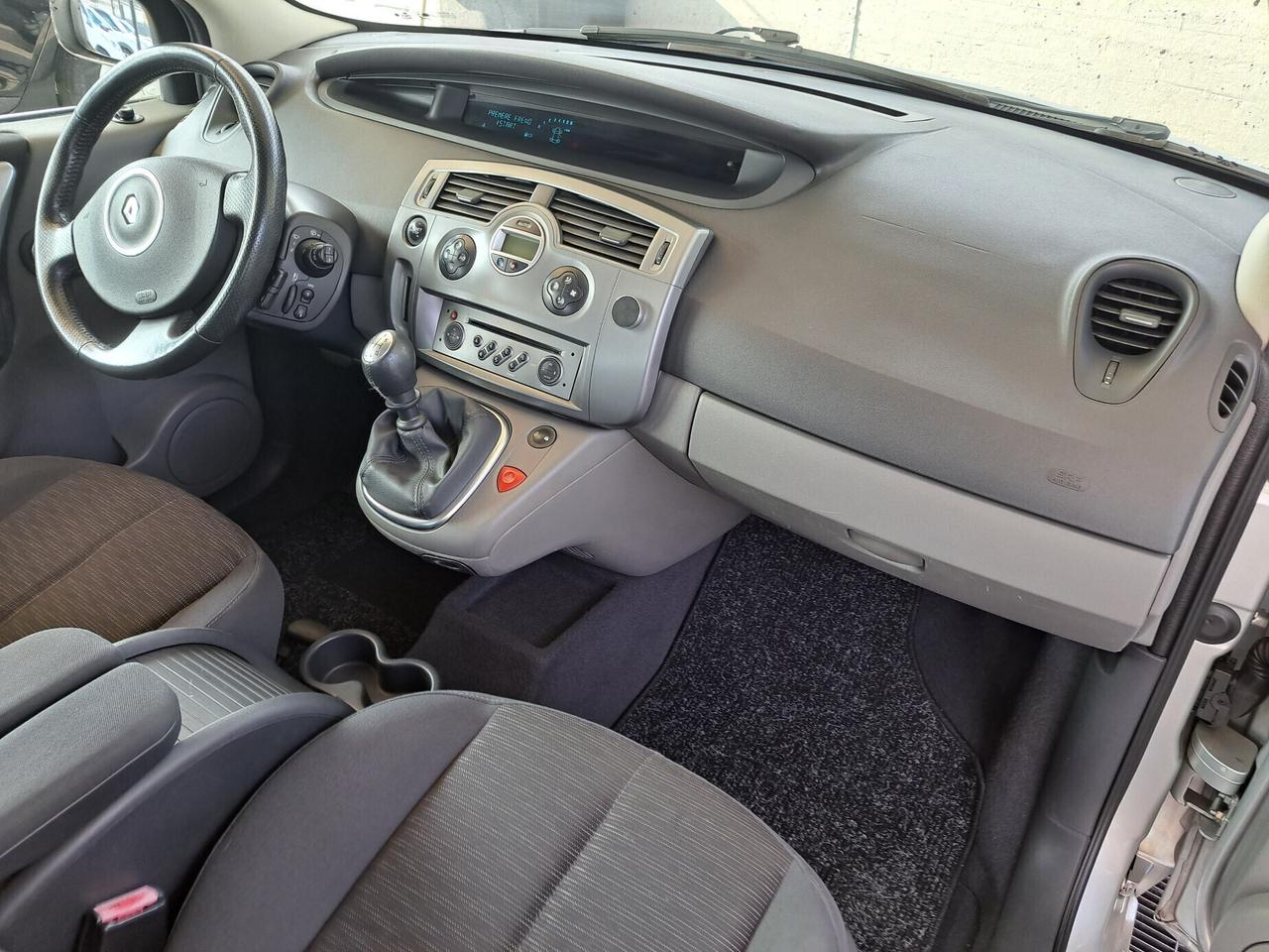 Renault Scénic 1.6 Benzina 110Cv Dynamique