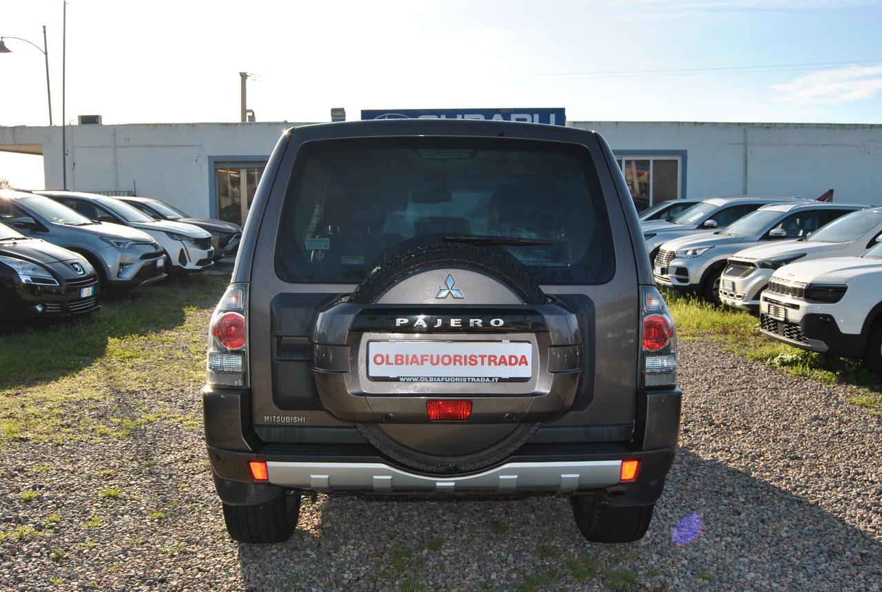 Mitsubishi Pajero 3.2 DI-D 16V 3p. Intense