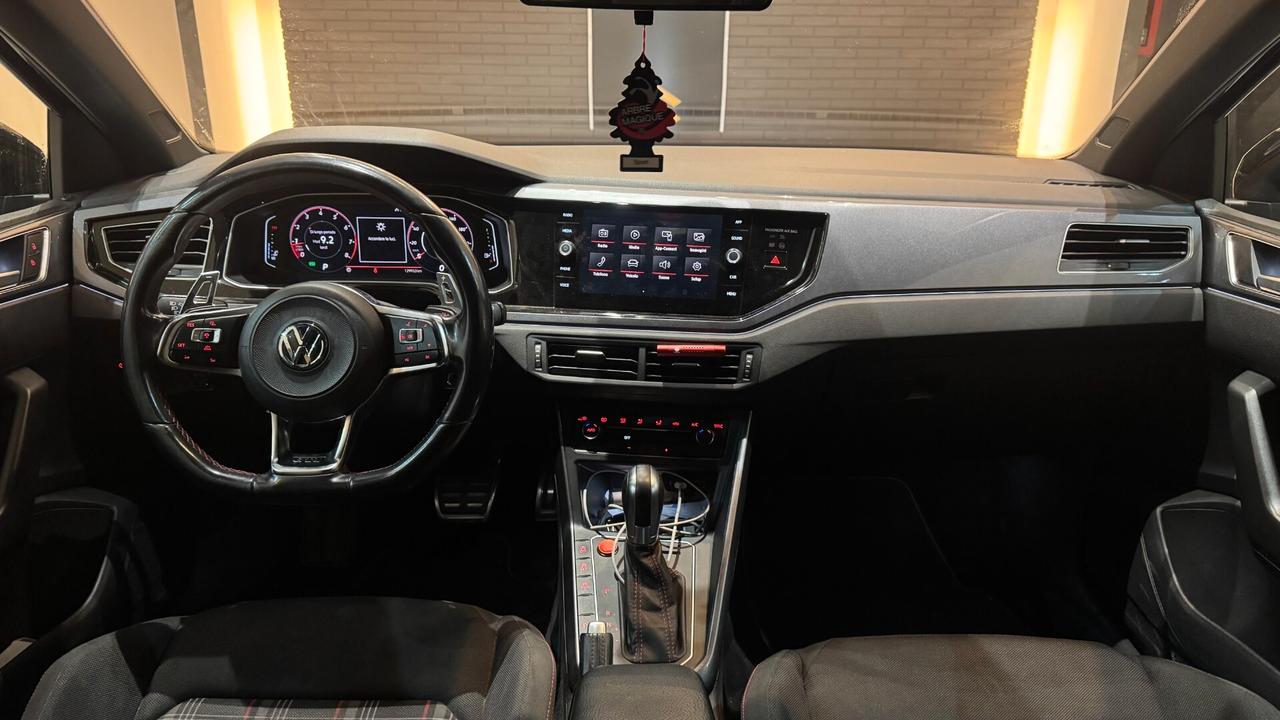 VOLKSWAGEN POLO GTi 200CV-2019