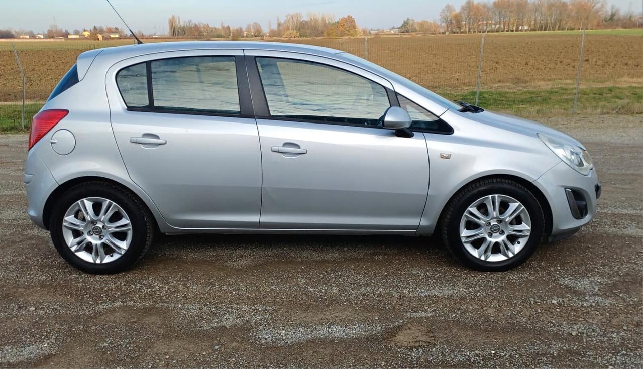 Opel Corsa 1.2 85CV 5 porte GPL-TECH Edition