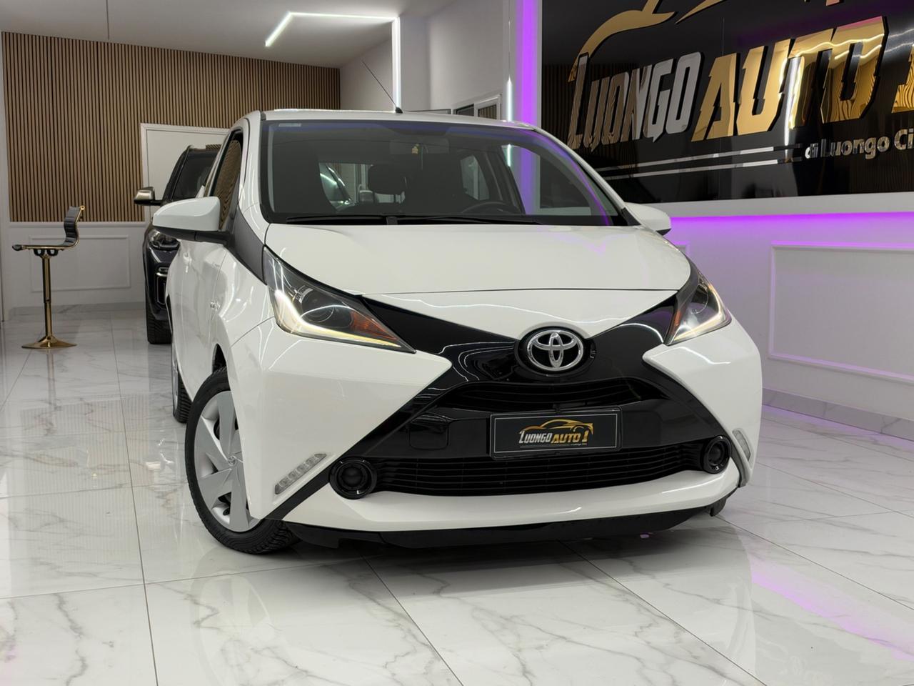 Toyota Aygo 1.0 69Cv Automatica Full Opt-Car Play