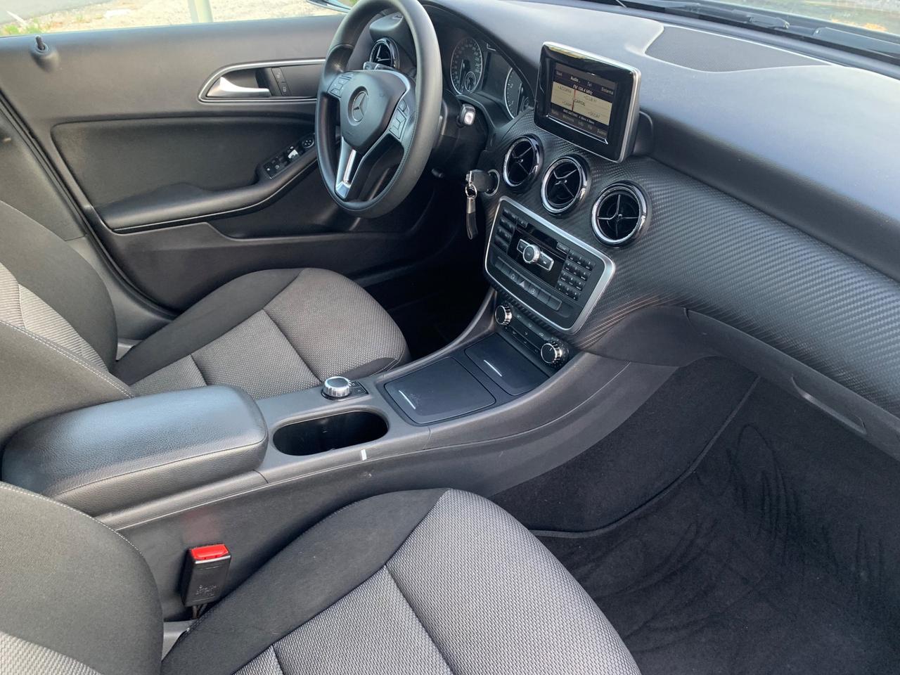 Mercedes GLA 180d Automatic - 2015