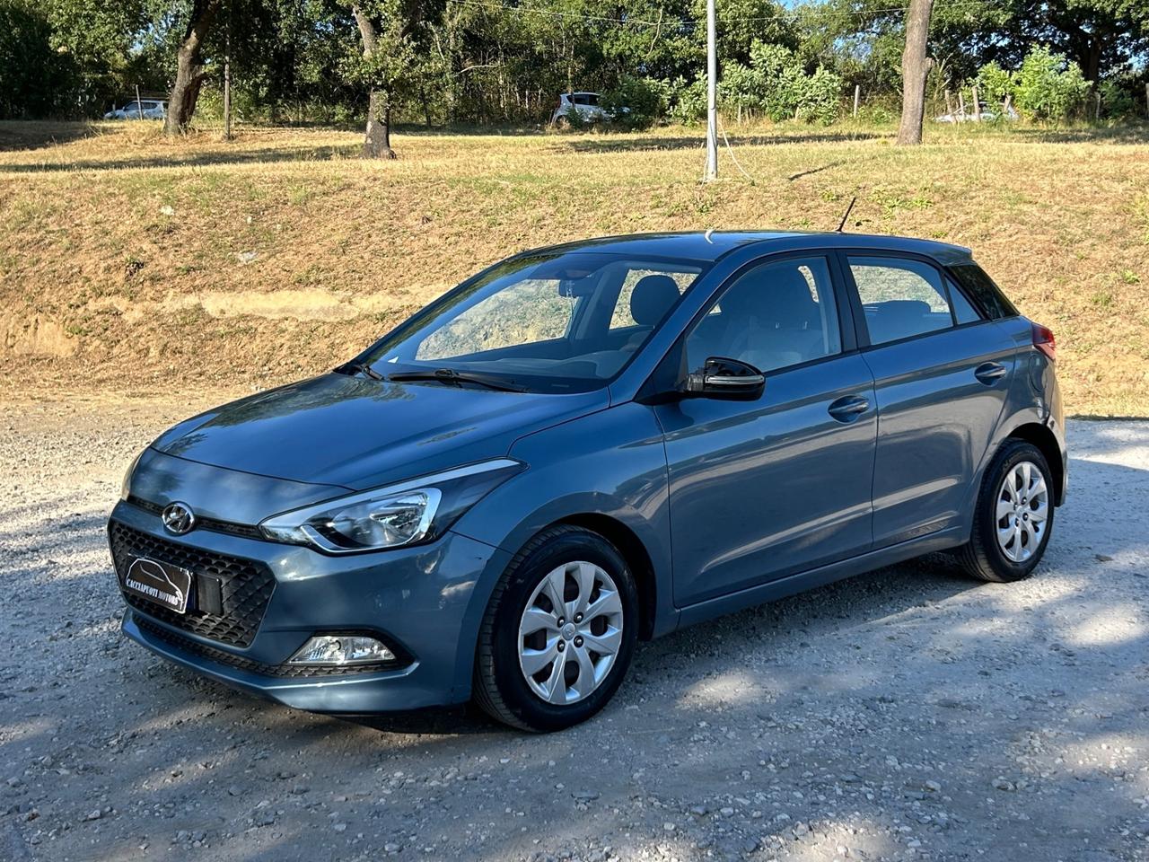 Hyundai i20 1.2 84 CV 5 porte Comfort neopatentati permute