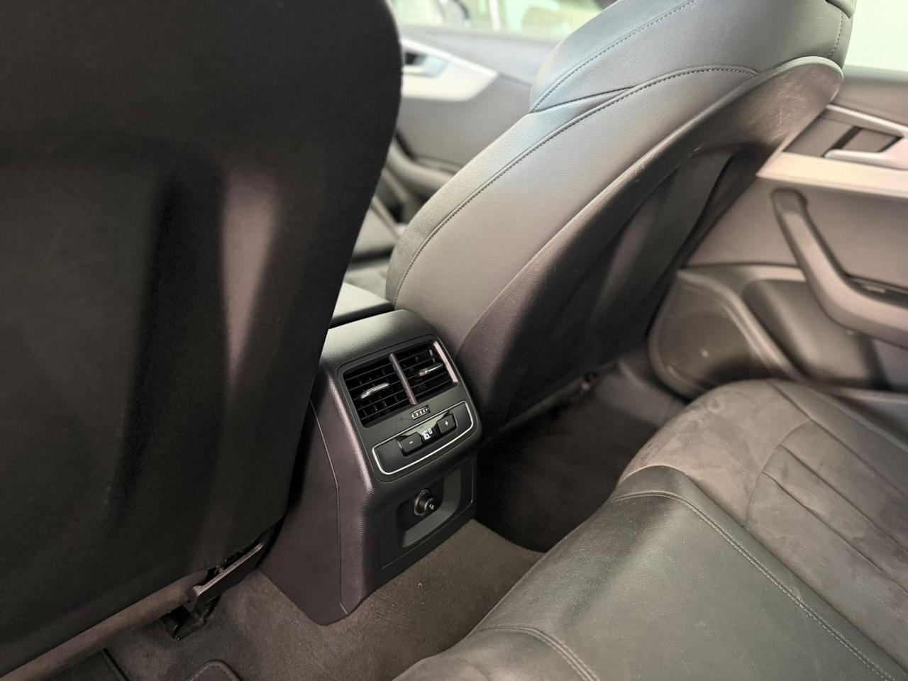 Audi A4 allroad 40 TDI 204 CV S tronic Identity Contrast