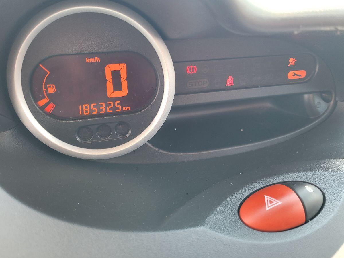 RENAULT - Twingo - 1.2 8V Dynamique