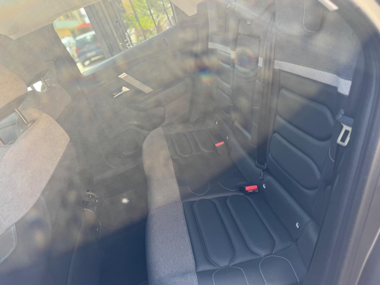 Citroen C4 PureTech 130 S&S EAT8 Shine