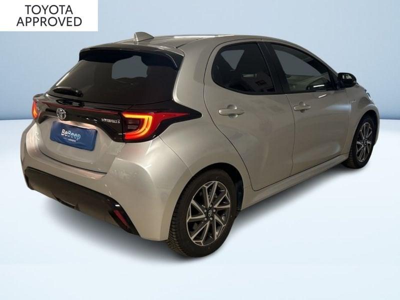 Toyota Yaris 1.5 HYBRID LOUNGE