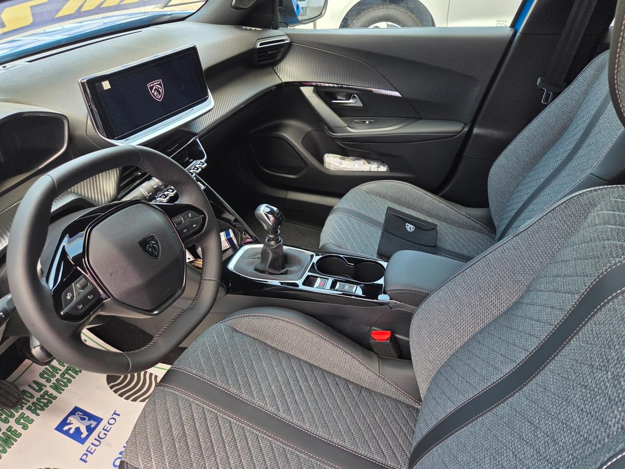 Peugeot 2008 ALLURE KM/0 VISION PACK, NESSUN OBBLIGO FINANZIARIO !!