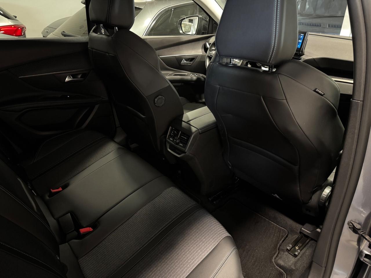 Peugeot 3008 BlueHDi 130 EAT8 Allure Pack