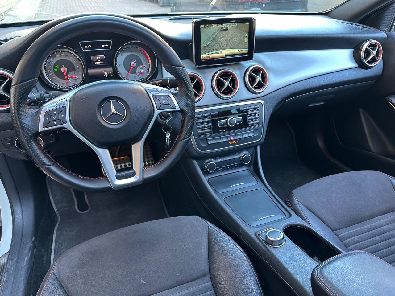 Mercedes-benz GLA 220 d AMG Premium - DOPPIO TETTO RETROCAMERA