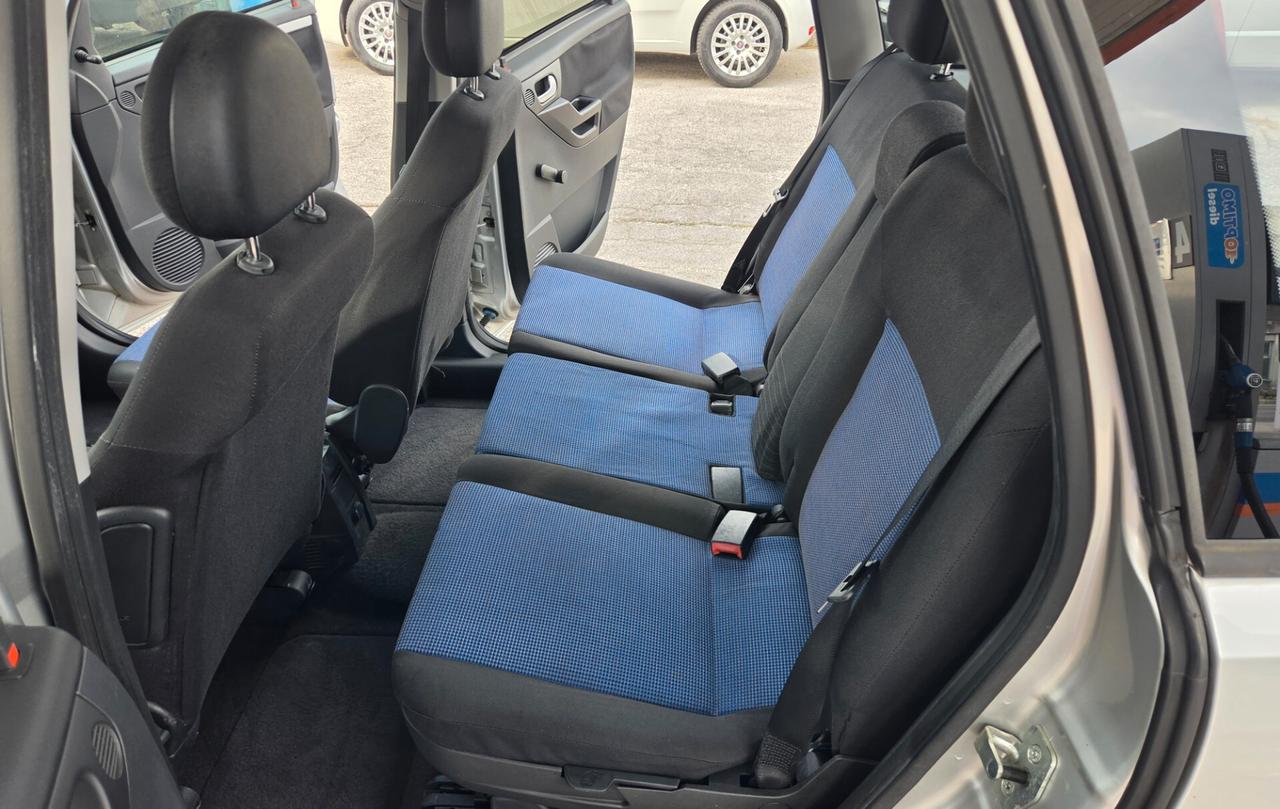 Opel Meriva 1.4 16V con 176.000km Neopatentati ok