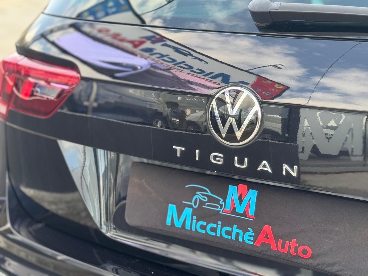 VOLKSWAGEN TIGUAN 2.0 TDI LIFE FULL IVA NEO PATENTATI