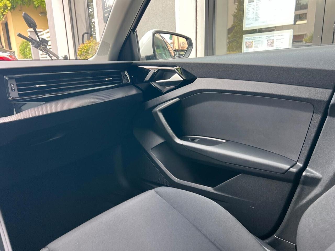 AUDI A1 ALLSTREET 30 TFSI S-TRONIC BUSINESS NEOP 15.800 km