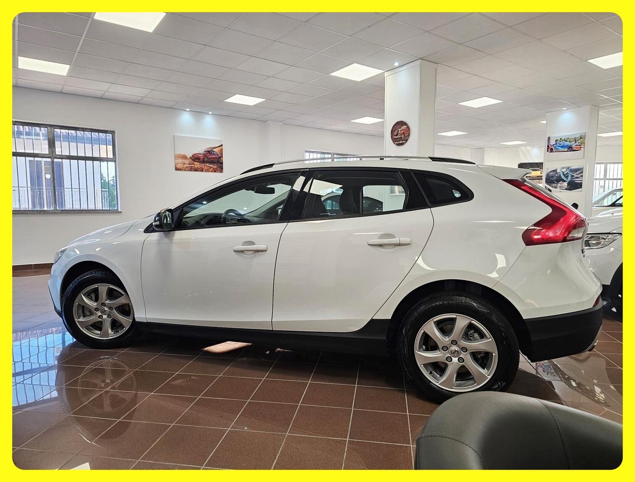 Volvo V40 Cross Country D2 Geartronic Business Plus