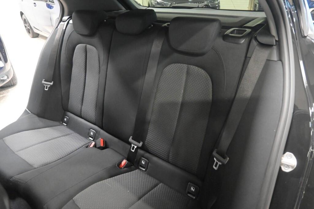 BMW 116D 115CV 6M. BUSINESS ADVANTAGE ( FARI LED - BMW DIGITAL COCKPIT - CRUISE - NAVI - MIRROR - PARK ASSISTANT - TELECAMERA POST. )