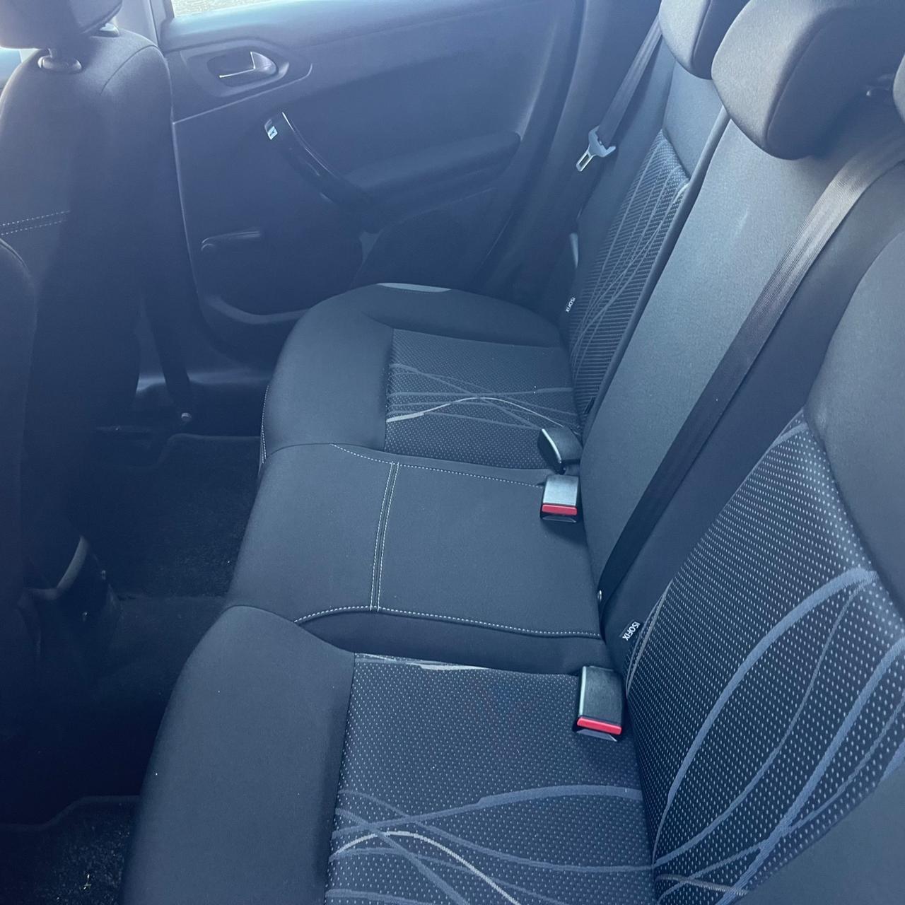 Peugeot 208 PureTech 82 5 porte Allure