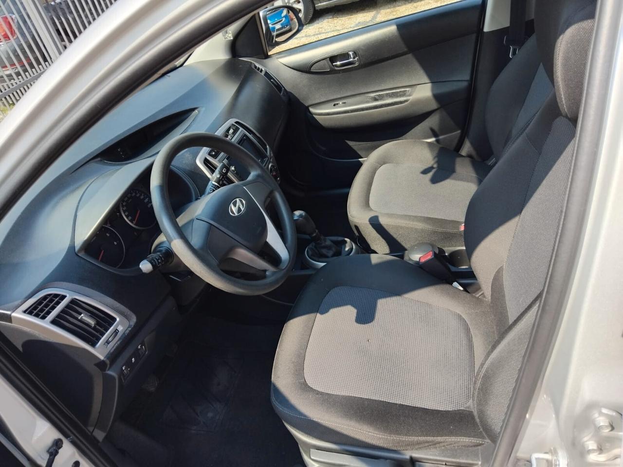 Hyundai i20 1.1 CRDi 5p. Sound Edition