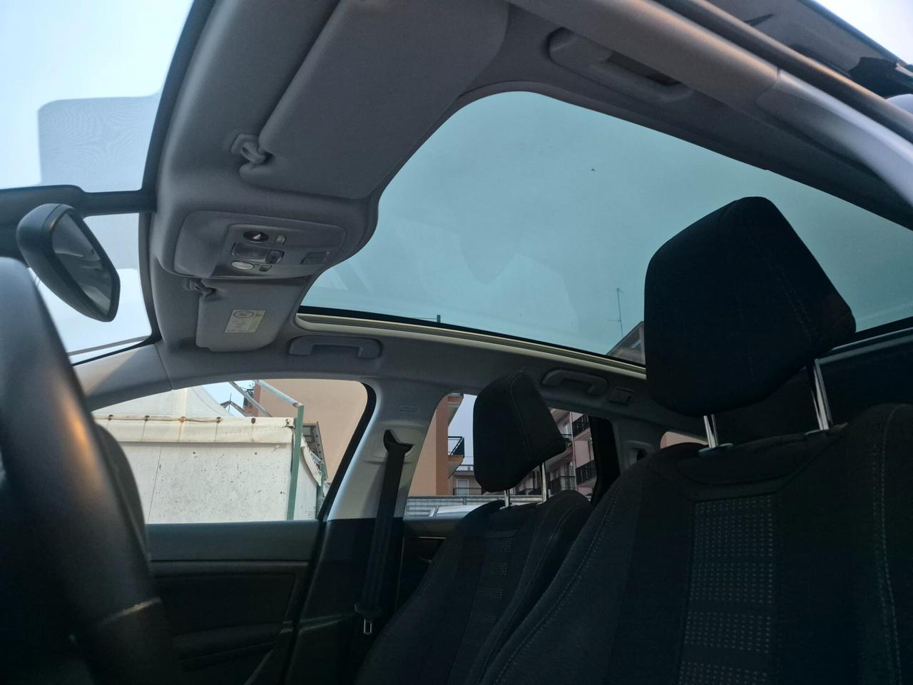 Peugeot 308 BlueHDi 120 S&S SW Allure