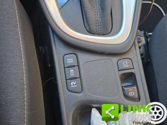 TOYOTA Yaris 1.5 Hybrid CVT Trend