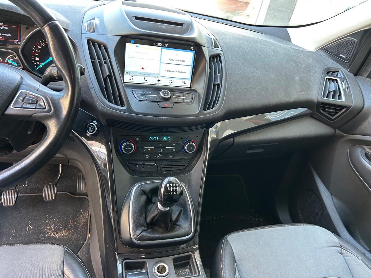 Ford Kuga 1.5 TDCI 120 CV Titanium