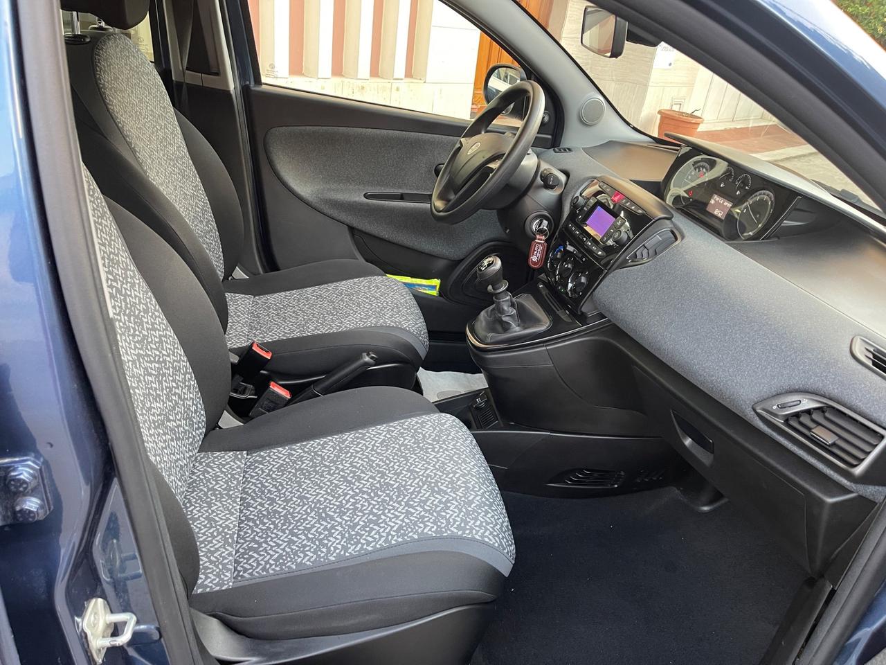 Lancia Ypsilon 1.0 Hybrid Ecochic Elefantino 2022