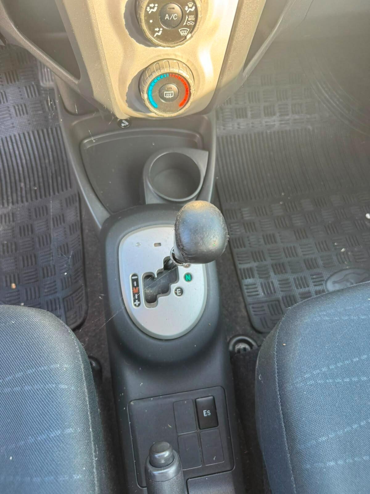 Toyota Yaris 1.0 3 porte