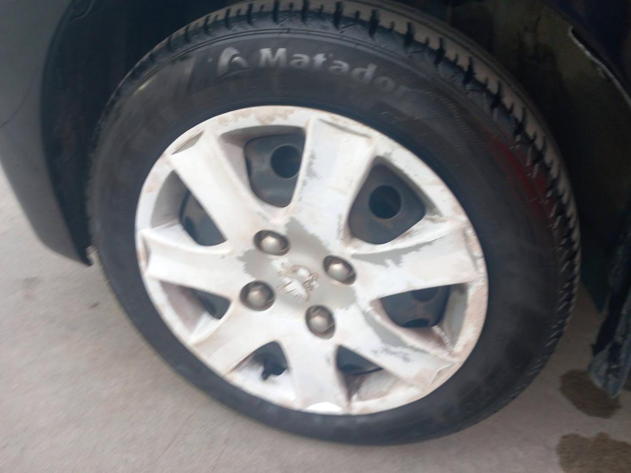 Peugeot 107 1.0 68CV 5p. Desir km 152000