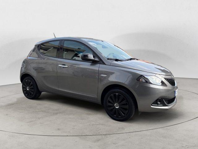 LANCIA Ypsilon 1.0 FireFly 5 porte S&S Hybrid Ecochic Silver