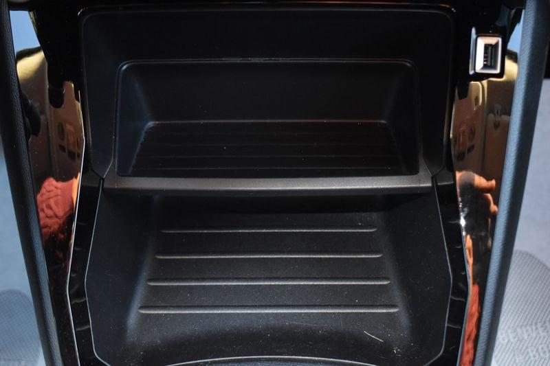 Peugeot 2008 2008 PureTech 130 S&S EAT8 Active Pack