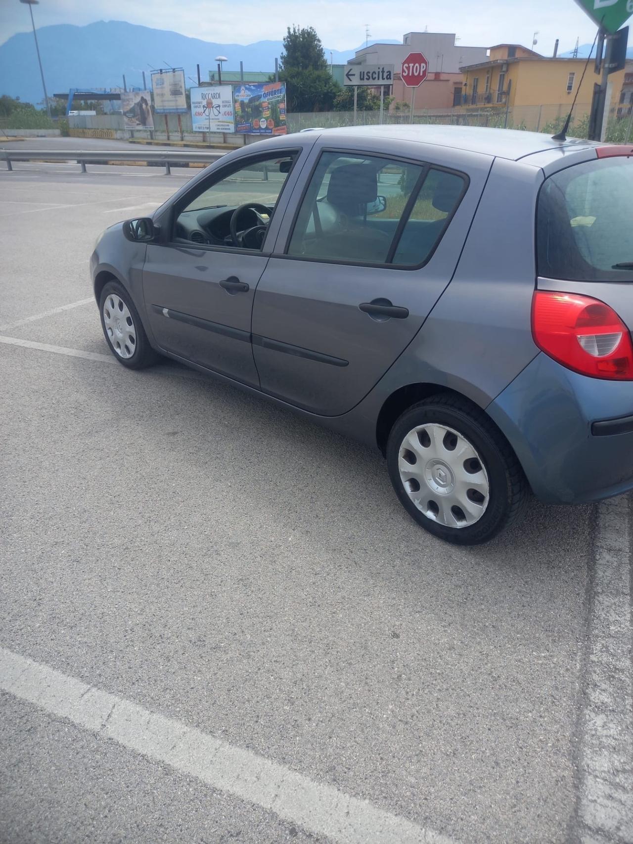Renault Clio 2006