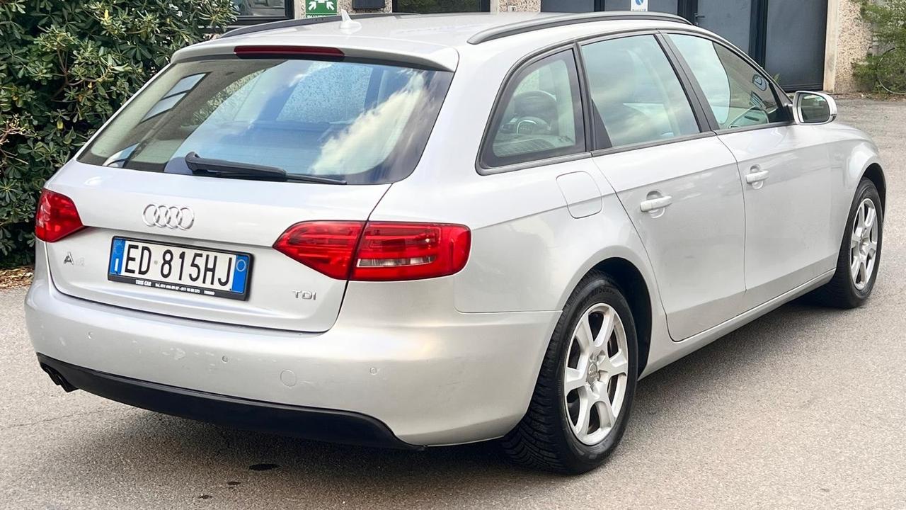 Audi A4 Avant 2.0 TDI 143CV cambio automatico Unico Prop