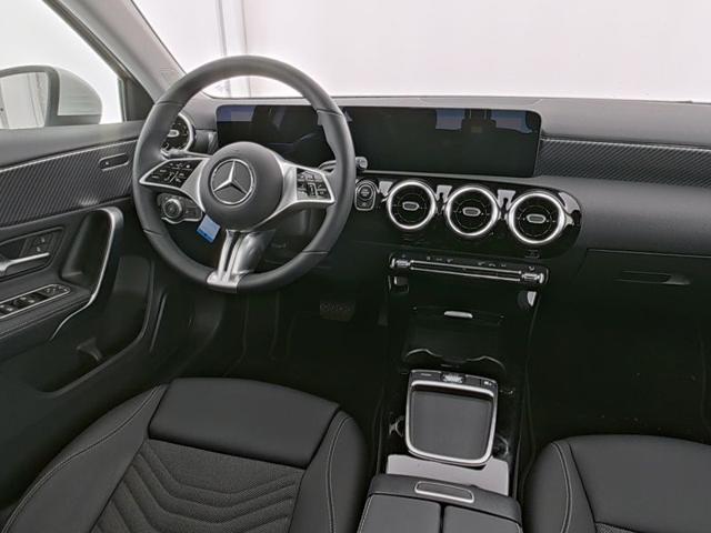 MERCEDES-BENZ A 180 Automatic Progressive Advanced