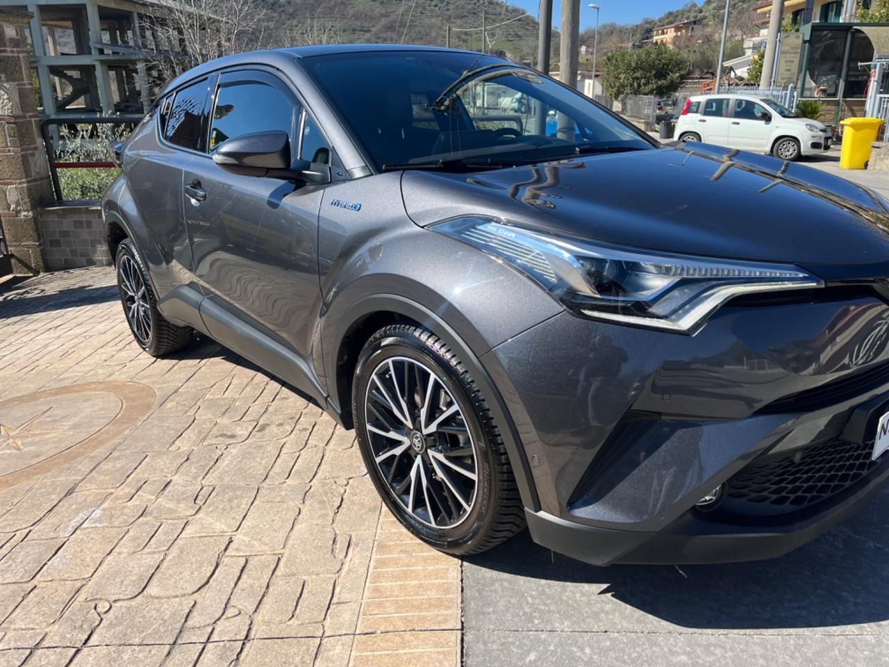 Toyota C-HR 1.8 Hybrid E-CVT Lounge