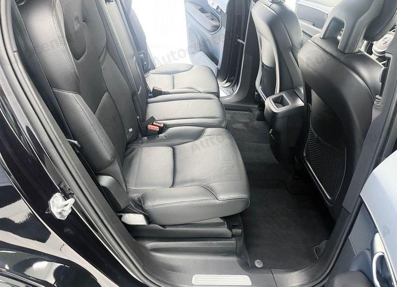 Volvo XC90 XC90 B5 (d) 235CV AWD GEARTRONIC 7 POSTI MOMENTUM PRO