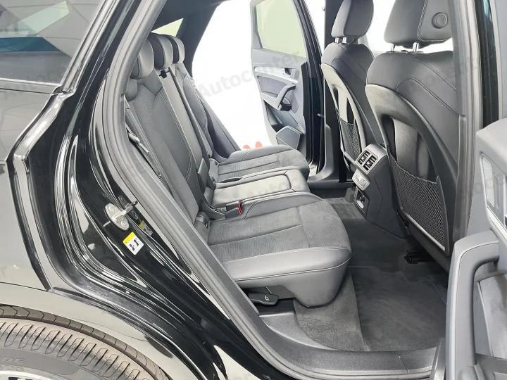 Audi Q5 Sportback 40 2.0 tdi mhev 12V Identity Black quattro s-tronic